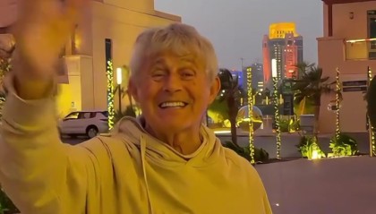 kaiyun-昨日被造谣去世，米卢发视频：我很好，我想念中国，给你们个拥抱